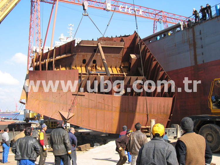 5.200 DWT CARGO SHIP